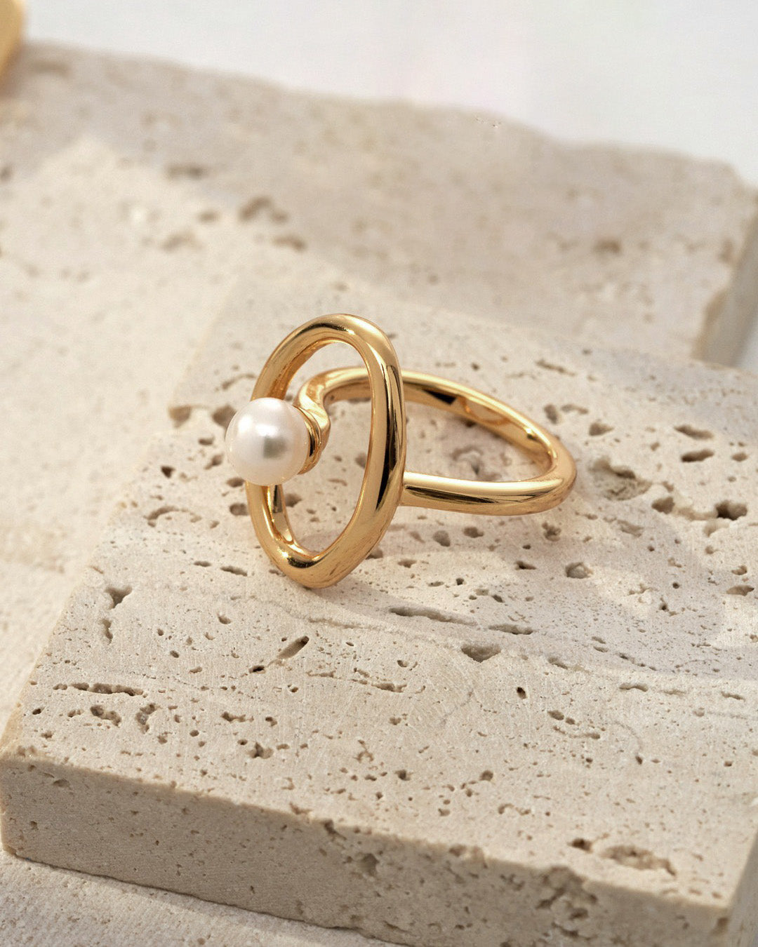 Oval Loop Statement Pearl Ring