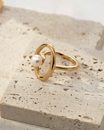 Oval Loop Statement Pearl Ring