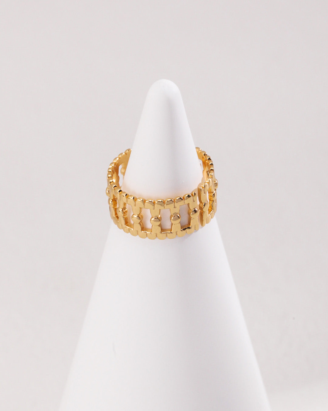 Cutout Open Band Ring in Gold