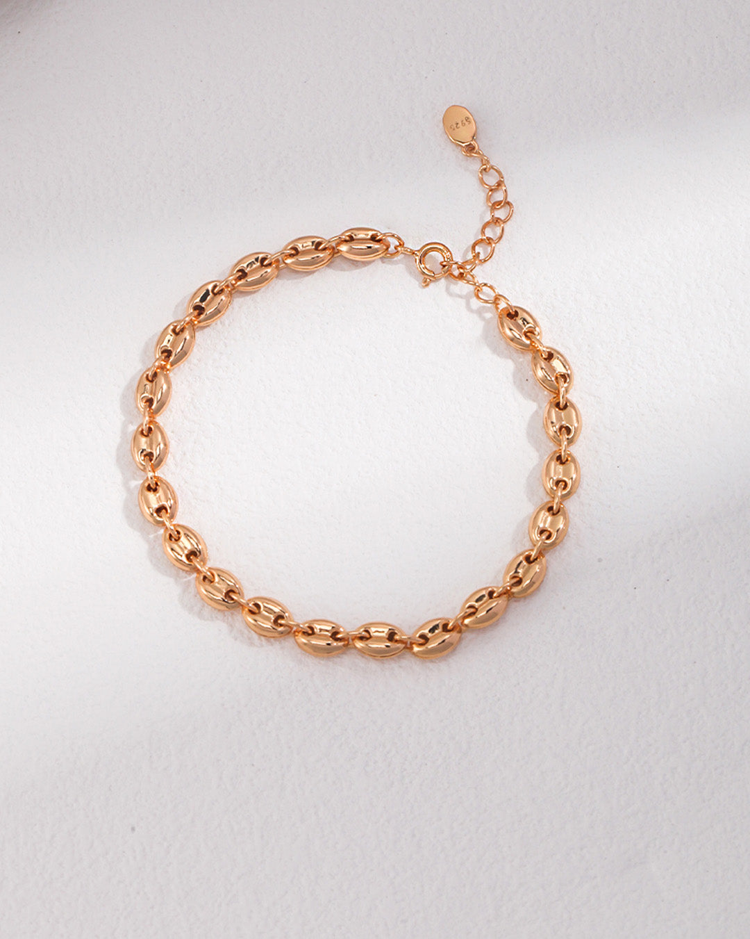 Minimalist Chain Link Bracelet in Gold