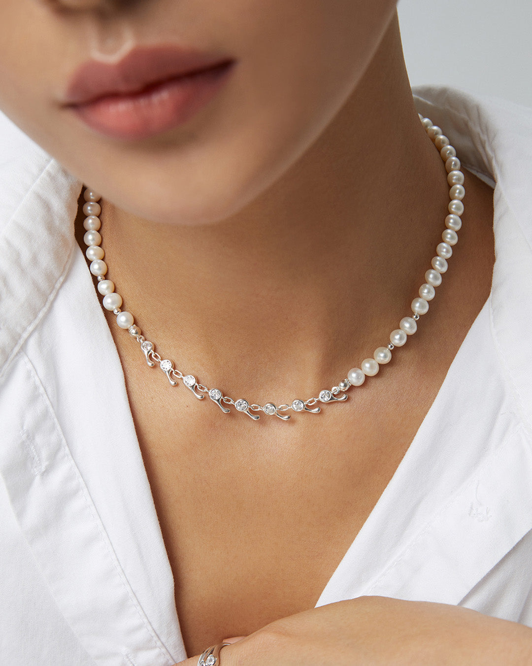 Zirconia Pearl Choker Necklace