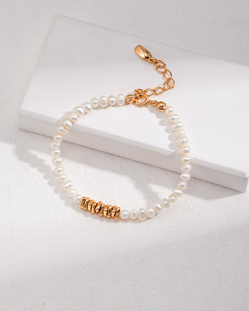 Natural Pearl Bracelet in Gold