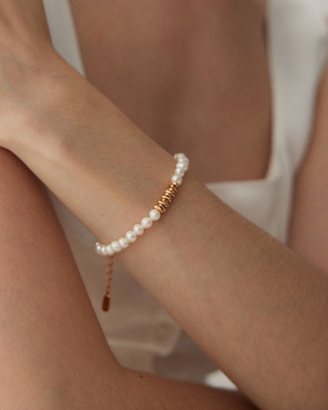 Natural Pearl Bracelet in Gold