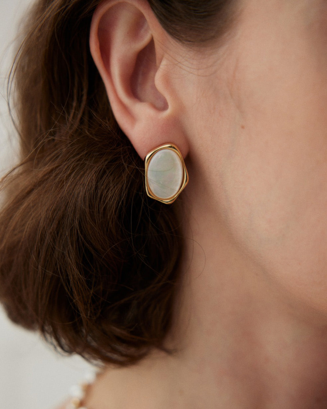 Mother-of-Pearl Stud Earrings in Gold