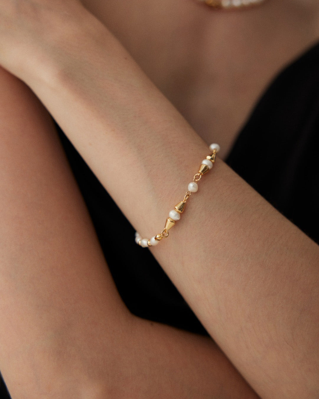 Pearl Slider Bracelet in 18K Gold Vermeil