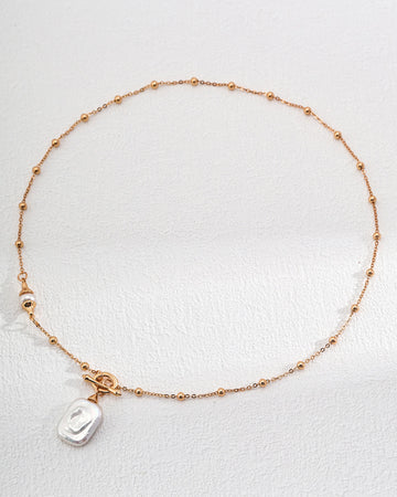 Single Pearl Pendant Necklace