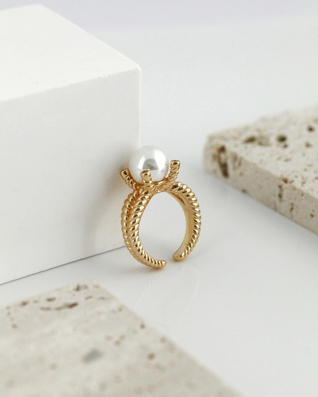 Double Band Twist Pearl Ring