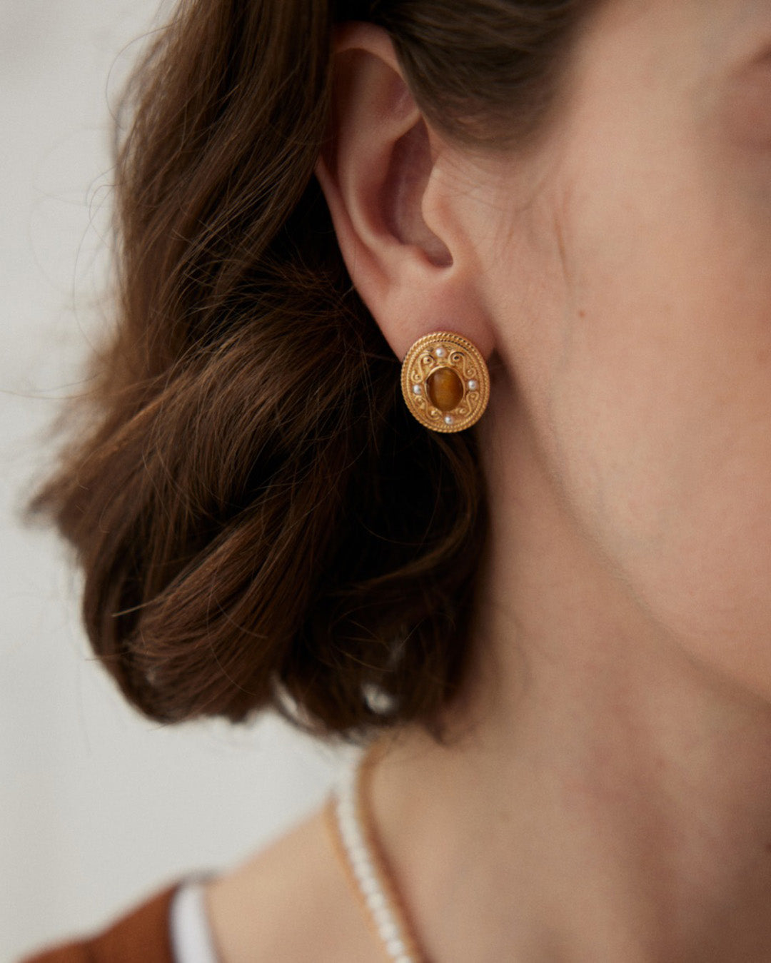 Gold Gemstone Earrings Inlay Pearls